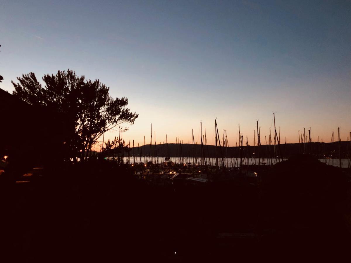 Zwischen Hafen Und Strandbad Lago de Constança Exterior foto